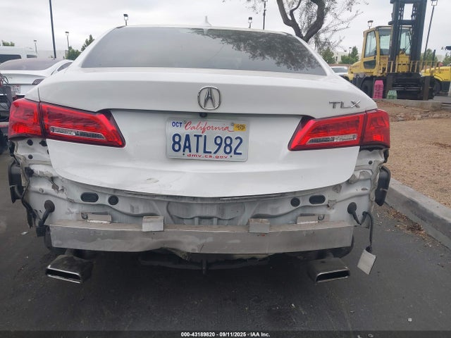 Acura j35y6 2018 19UUB2F59JA001395 Image 19