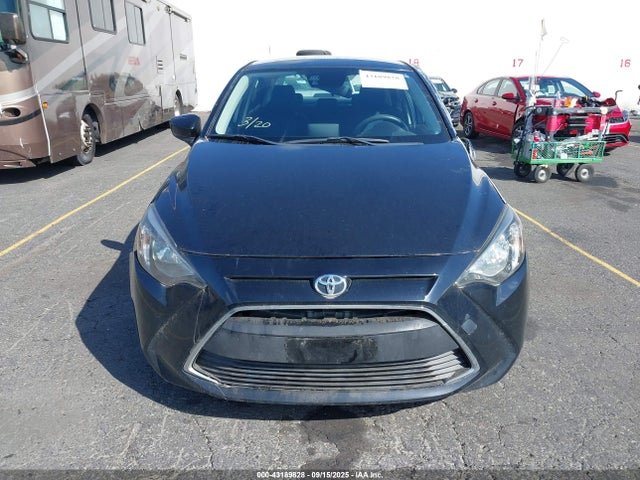 3MYDLBYV1KY513398 Toyota p5v