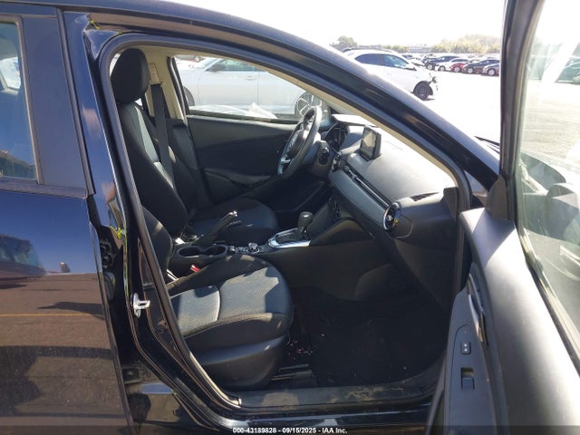 3MYDLBYV1KY513398 Toyota p5v