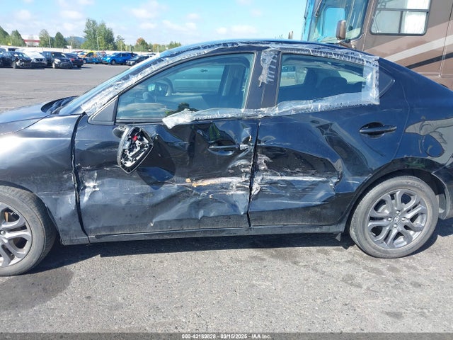 3MYDLBYV1KY513398 Toyota p5v