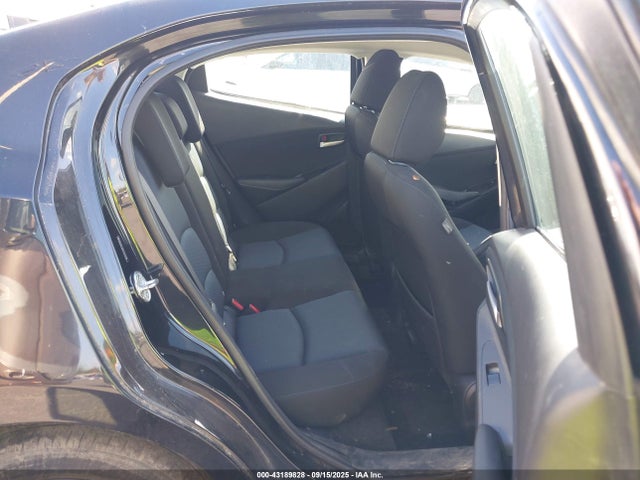 3MYDLBYV1KY513398 Toyota p5v