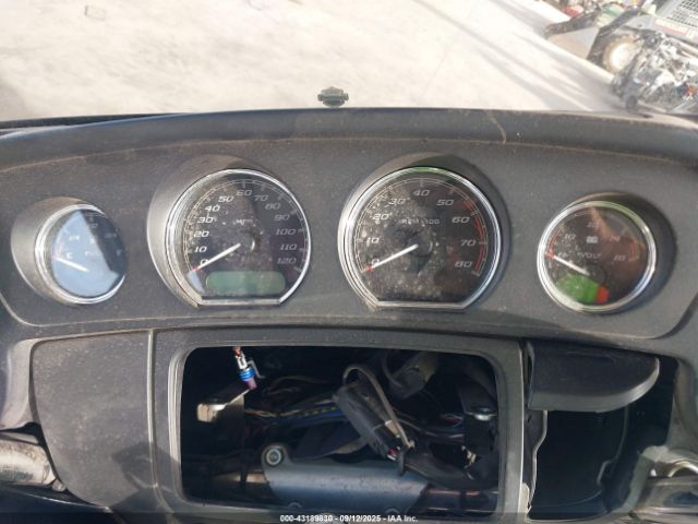 2022 HARLEY-DAVIDSON FLHT 1HD1FVC10NB602427 Photo 6