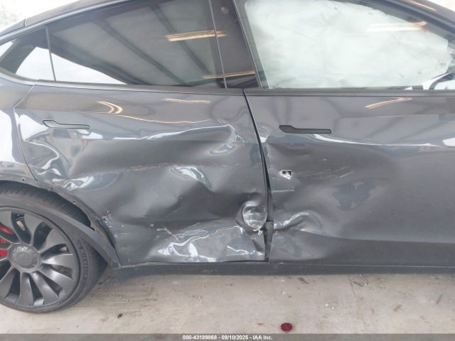 2022 TESLA MODEL Y 7SAYGDEF2NF485367 Photo 5