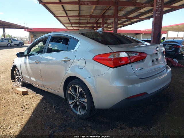 KIA dohc gdi nu 2015 KNAFZ4A82F5372766 Image 3