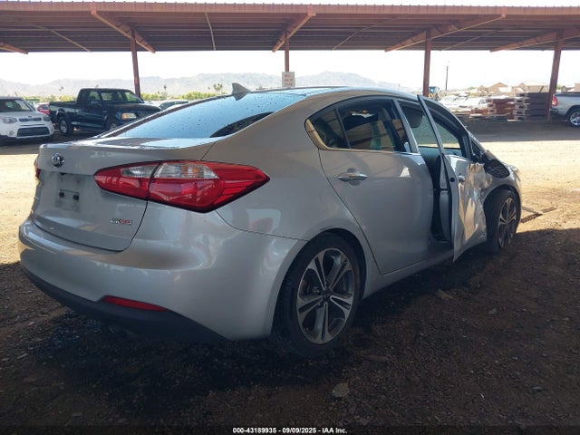 KIA dohc gdi nu 2015 KNAFZ4A82F5372766 Image 4
