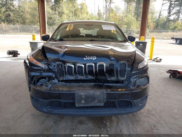 1C4PJLAB4GW355595 Jeep 2016