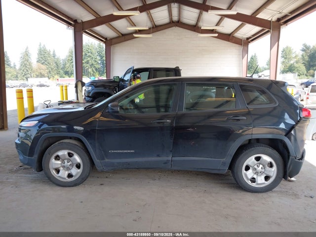 1C4PJLAB4GW355595 Jeep 2016