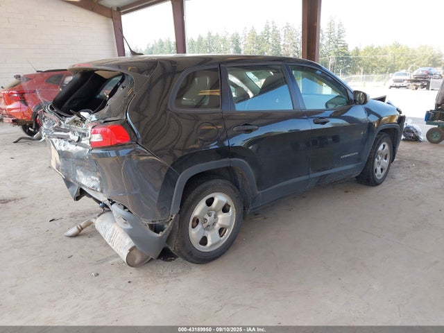 1C4PJLAB4GW355595 Jeep 2016