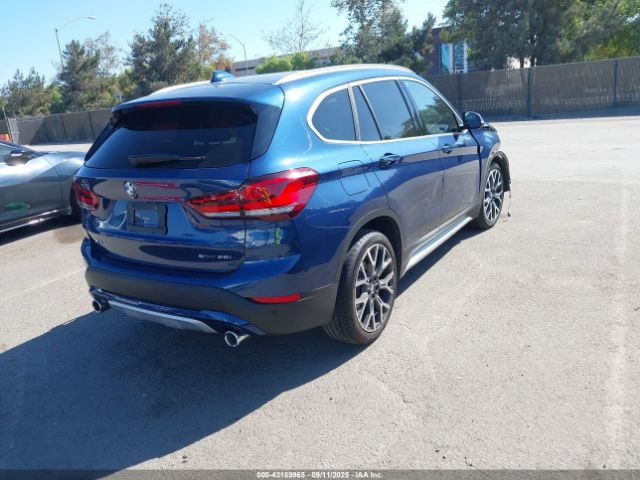 2021 BMW X1 WBXJG7C05M5T49803 Photo 3