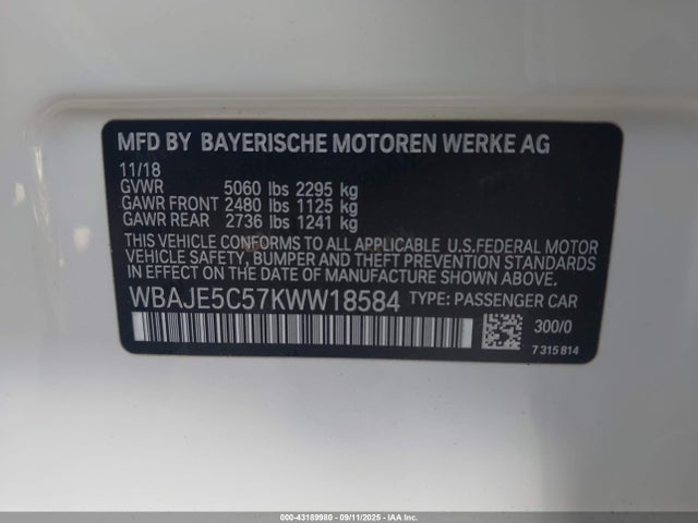 WBAJE5C57KWW18584 BMW 540I