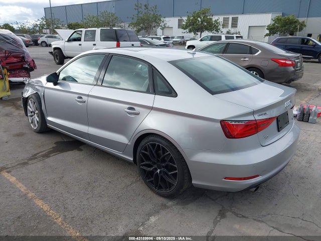 2016 AUDI A3 WAUB8GFF1G1026209 Photo 2