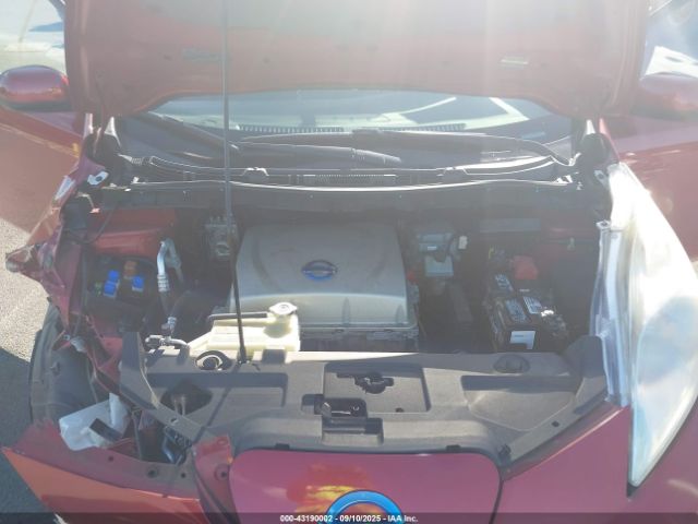 2015 NISSAN LEAF 1N4AZ0CP2FC316371 Photo 9