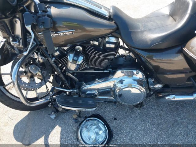 2021 HARLEY-DAVIDSON FLHX 1HD1KBC11MB605491 Photo 8