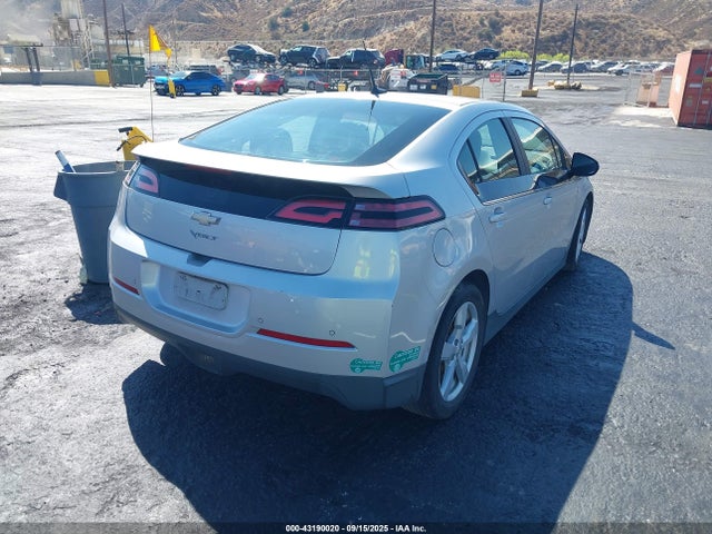 Chevrolet luu - ffv, e-flex, fam 2014 1G1RE6E4XEU162167 Image 4