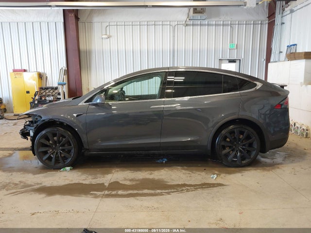 Tesla MODEL X 2016 5YJXCAE22GF028917 Image 15