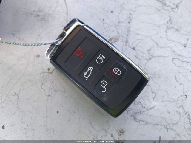 2021 JAGUAR F-PACE SADCJ2EUXMA664263 Photo 10