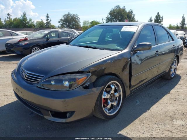 2005 TOYOTA CAMRY 4T1BE32K45U955745 Photo 1