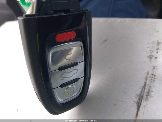 2010 AUDI A5 WAUAFAFHXAN026029 Photo 10
