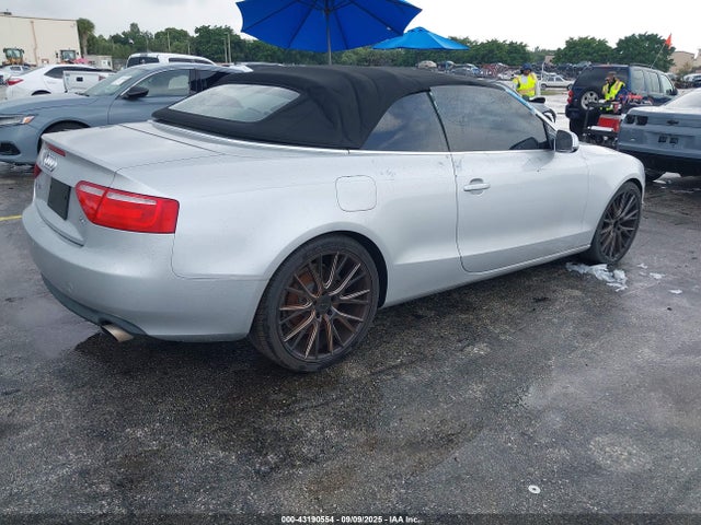 2010 AUDI A5 WAUAFAFHXAN026029 Photo 3