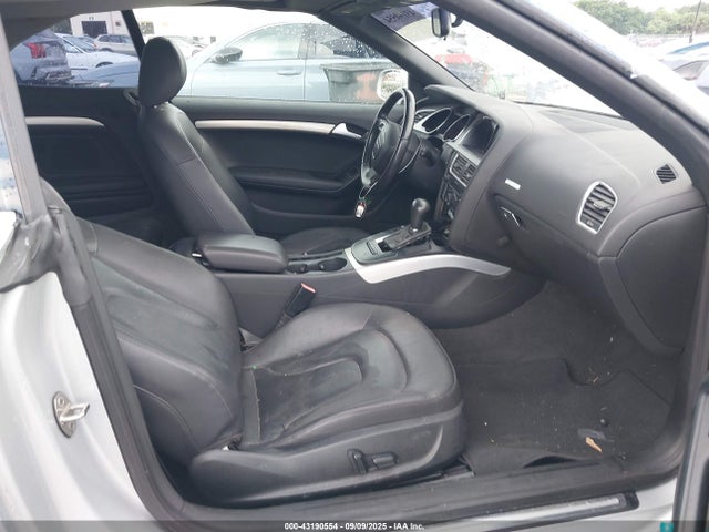 2010 AUDI A5 WAUAFAFHXAN026029 Photo 4