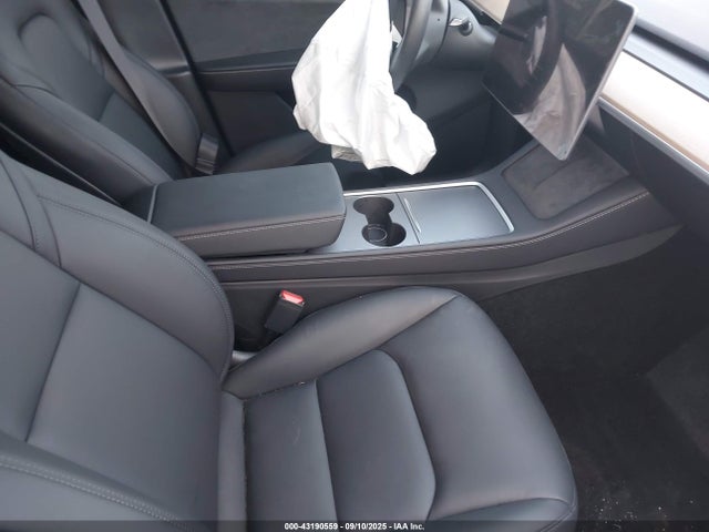 Tesla 2025 2025 7SAYGDEE7SA346643 Image 5