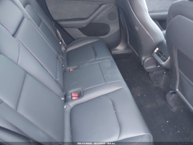 Tesla 2025 2025 7SAYGDEE7SA346643 Image 8