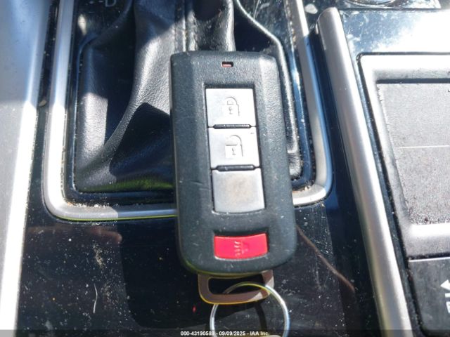 2018 MITSUBISHI ECLIPSE CROSS JA4AT5AAXJZ069270 Photo 10