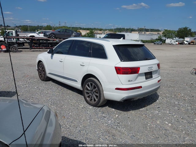 2019 AUDI Q7 WA1AHBF70KD028593 Photo 2