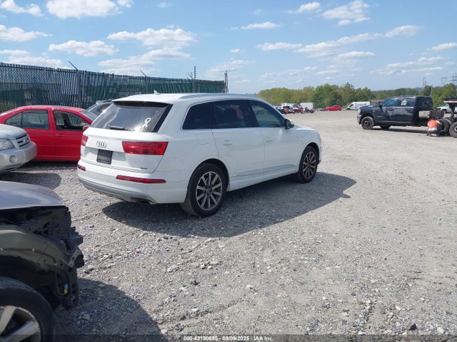 2019 AUDI Q7 WA1AHBF70KD028593 Photo 3