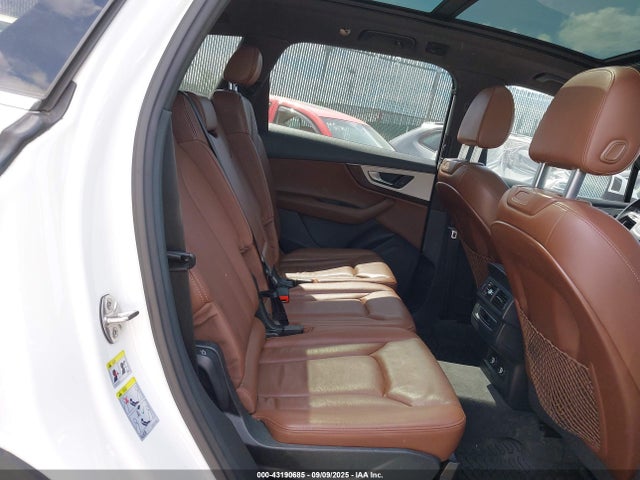 2019 AUDI Q7 WA1AHBF70KD028593 Photo 7