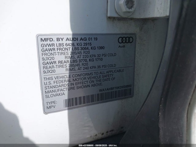 2019 AUDI Q7 WA1AHBF70KD028593 Photo 8