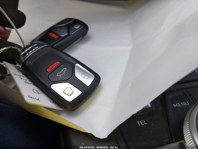2017 AUDI A4 WAUENAF42HN063510 Photo 10