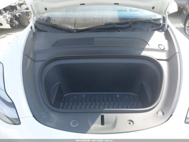 2020 TESLA MODEL Y 5YJYGDEE4LF038301 Photo 9