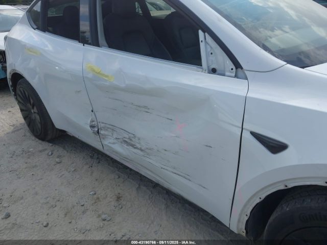 2020 TESLA MODEL Y 5YJYGDEE4LF038301 Photo 5