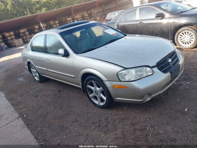 43190784 :رقم المزاد ، JN1CA31D11T834312 vin ، 2001 Nissan Maxima Se مزاد بيع