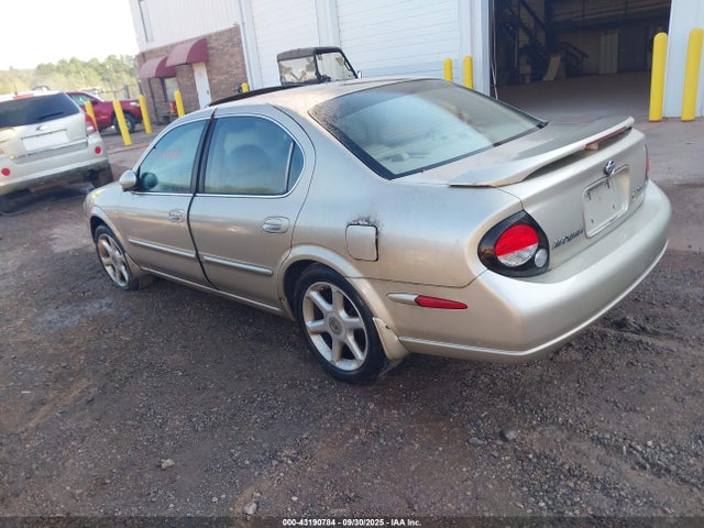 43190784 :رقم المزاد ، JN1CA31D11T834312 vin ، 2001 Nissan Maxima Se مزاد بيع