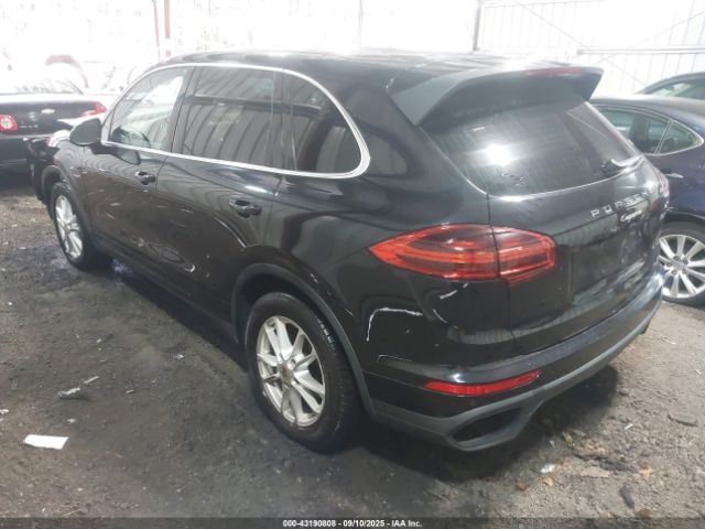 2016 PORSCHE CAYENNE WP1AF2A2XGKA43725 Photo 2