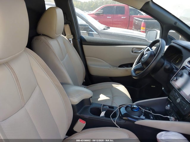 Nissan 2019 2019 1N4AZ1CP3KC305122 Image 5