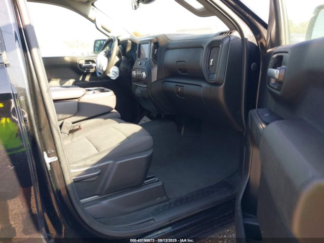 2023 GMC SIERRA 1500 1GTRHAED1PZ279725 Photo 4
