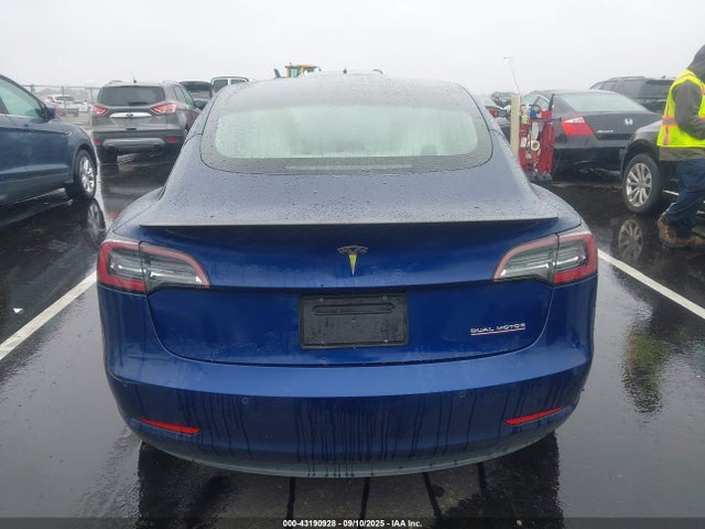 Tesla 2019 2019 5YJ3E1EB5KF231687 Image 16