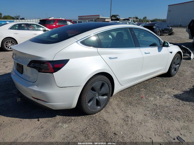 2019 TESLA MODEL 3 5YJ3E1EA5KF484905 Photo 3