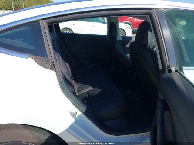 2019 TESLA MODEL 3 5YJ3E1EA5KF484905 Photo 7