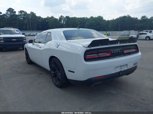2021 DODGE CHALLENGER 2C3CDZBTXMH555685 Photo 2