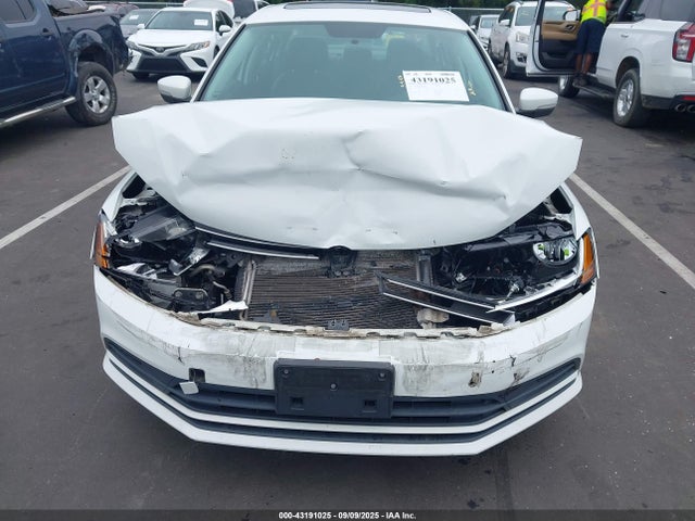 Aukcja sprzedaży 2017 Volkswagen Jetta 1.4t Se, vin: 3VWDB7AJ6HM369446, numer aukcji: 43191025