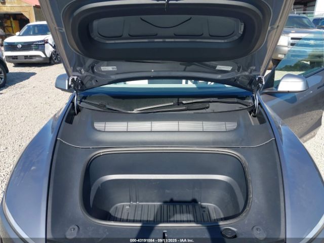 2026 TESLA MODEL Y 7SAYGDED0TA428934 Photo 9