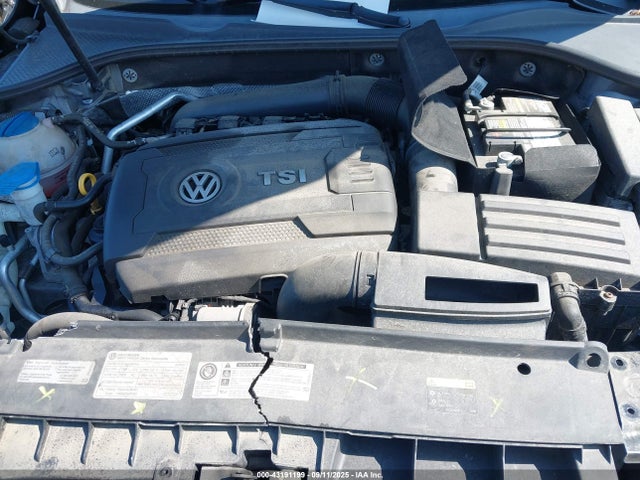 Volkswagen 2015 2015 1VWAT7A36FC020514 Image 10
