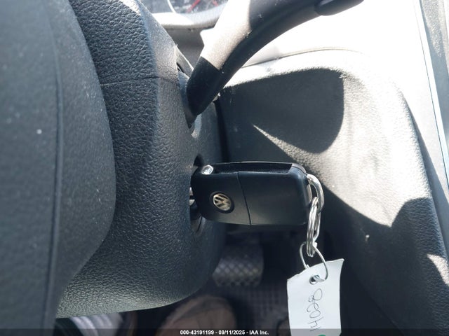 Volkswagen 2015 2015 1VWAT7A36FC020514 Image 11