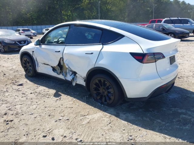 2023 TESLA MODEL Y 7SAYGDEE7PA123770 Photo 2