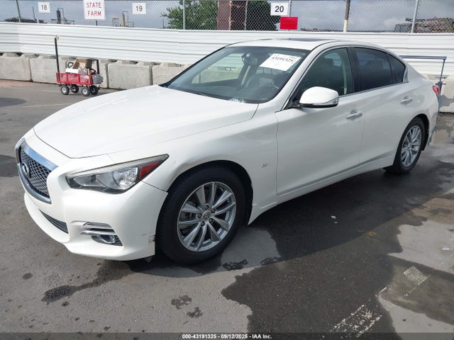 Infiniti 2017 2017 JN1EV7AP8HM743864 Image 2