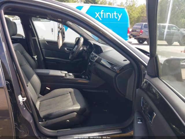 2011 MERCEDES-BENZ E 550 WDDHF9AB9BA292806 Photo 4